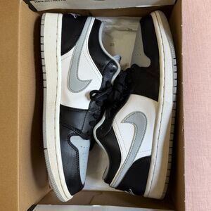 Nike Air Jordan 1 Low Black/Light Smoke Grey/White
